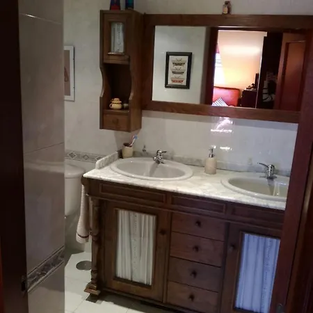 דירה Atico Bajo Cubierta Con Garaje Registro Nº Vut829as אבילס